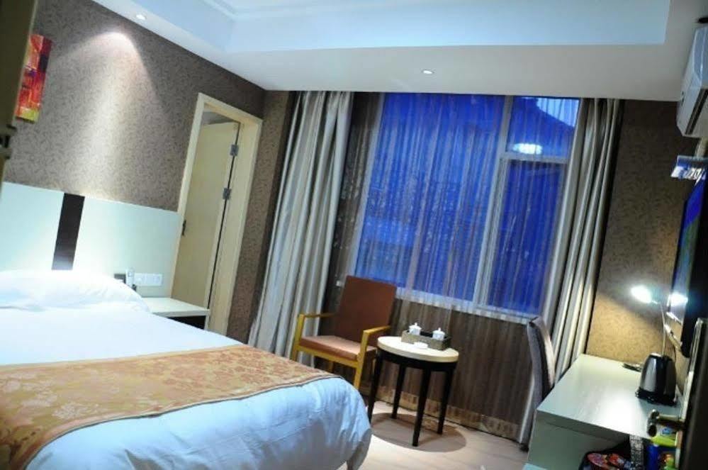 Ronghe Holiday Hotel Shiyan  Eksteriør bilde